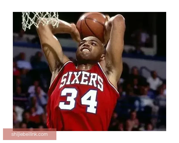 约克城以4比0大胜巴克利 展现强劲攻势与无懈可击防守 约克城以4比0大胜巴克利 展现强劲攻势与无懈可击防守